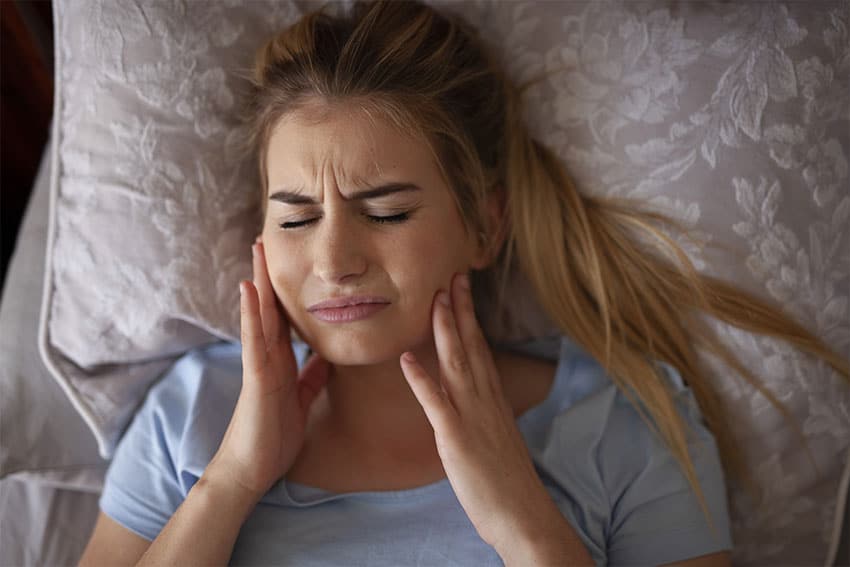 Can TMJ Issues Be Triggered by Poor Sleep Habits or an Uncomfortable Mattress?